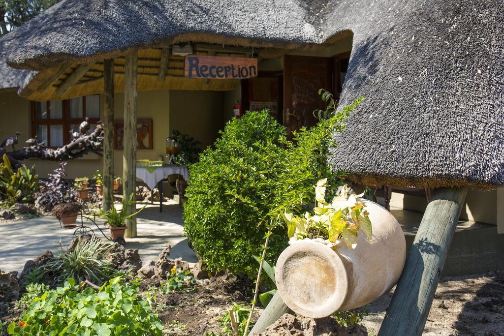 Gondwana Hakusembe River Lodge Рунду Екстер'єр фото