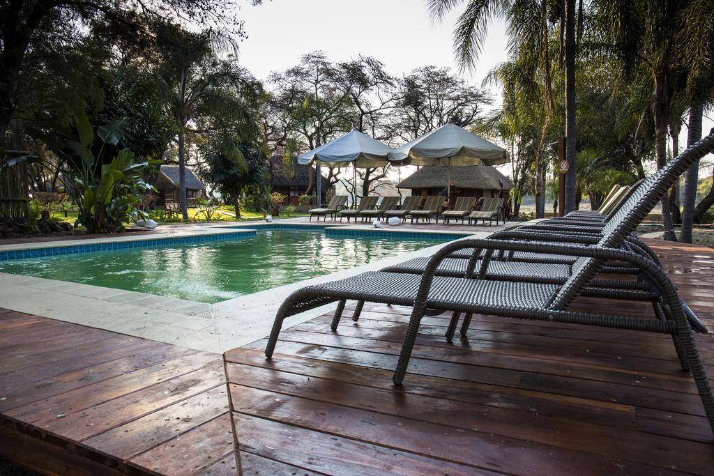 Gondwana Hakusembe River Lodge Рунду Екстер'єр фото