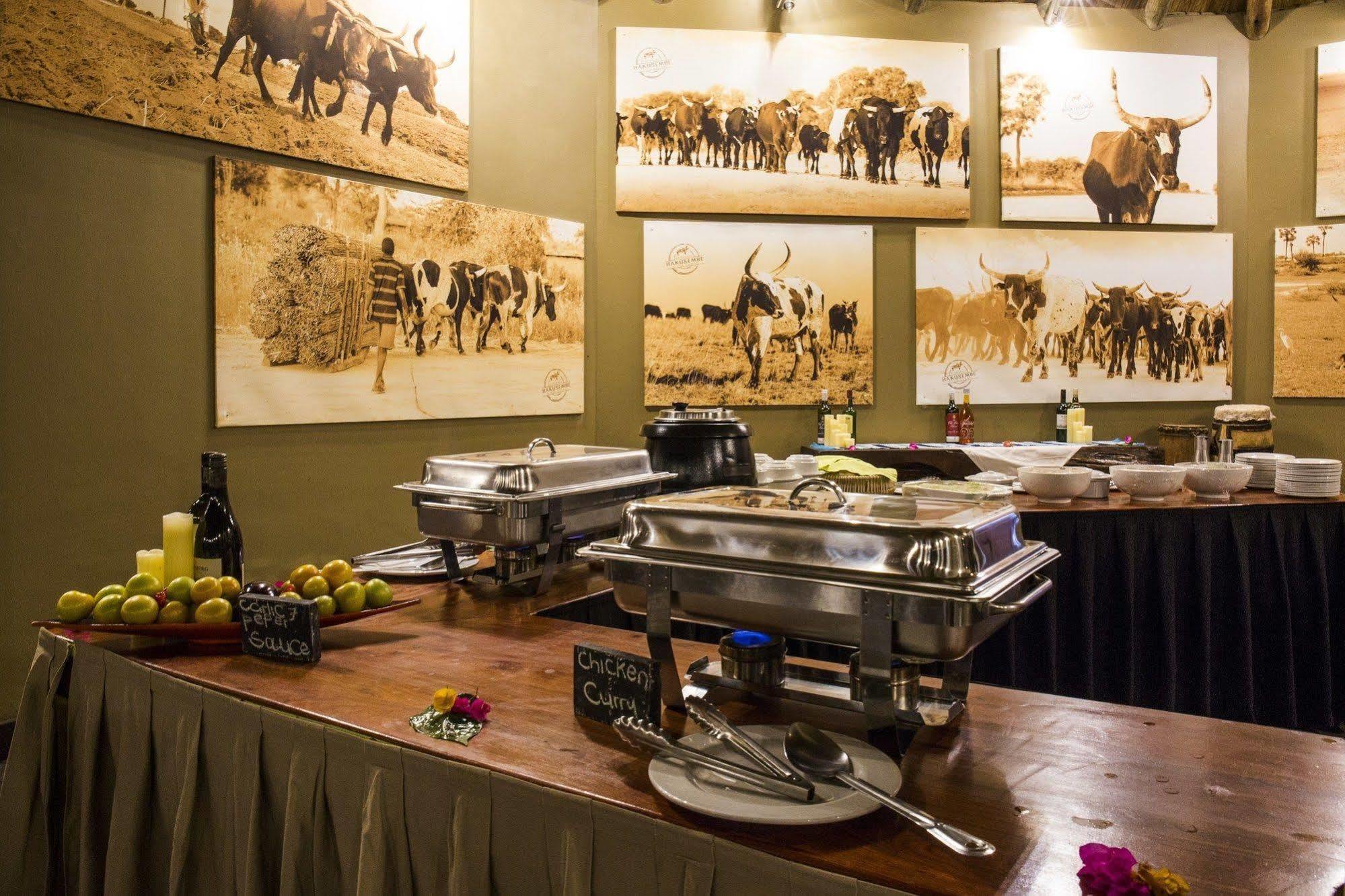 Gondwana Hakusembe River Lodge Рунду Екстер'єр фото