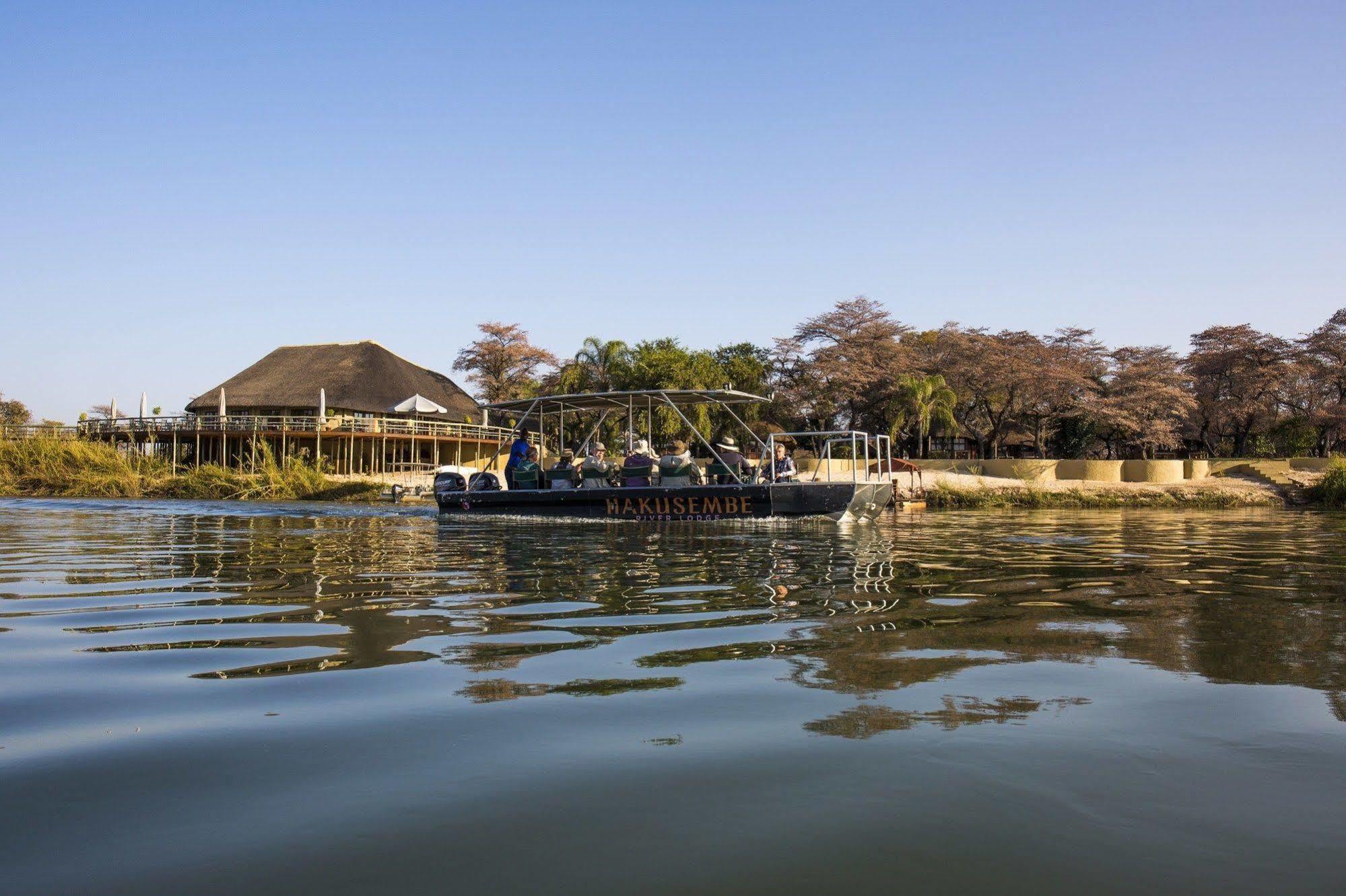 Gondwana Hakusembe River Lodge Рунду Екстер'єр фото